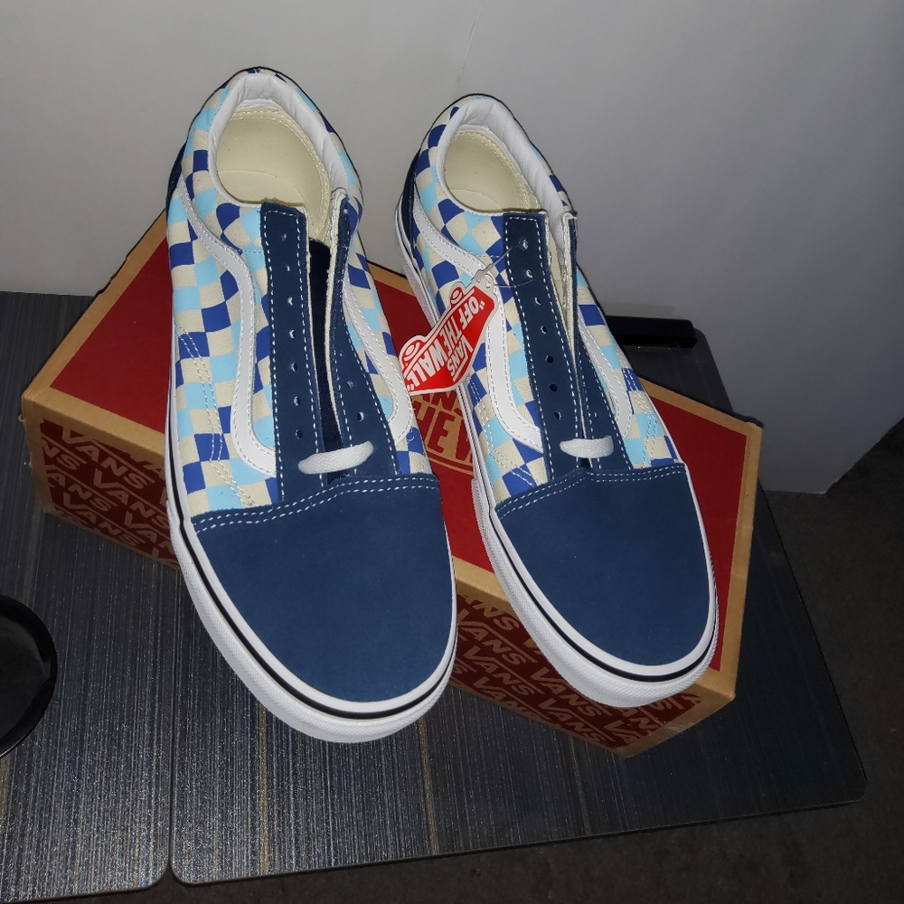 Van's